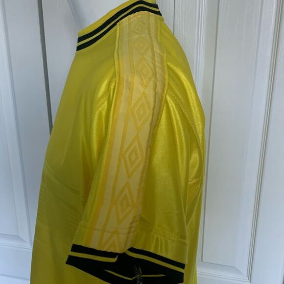 Retro Umbro soccer shirt - Picture 3 of 6